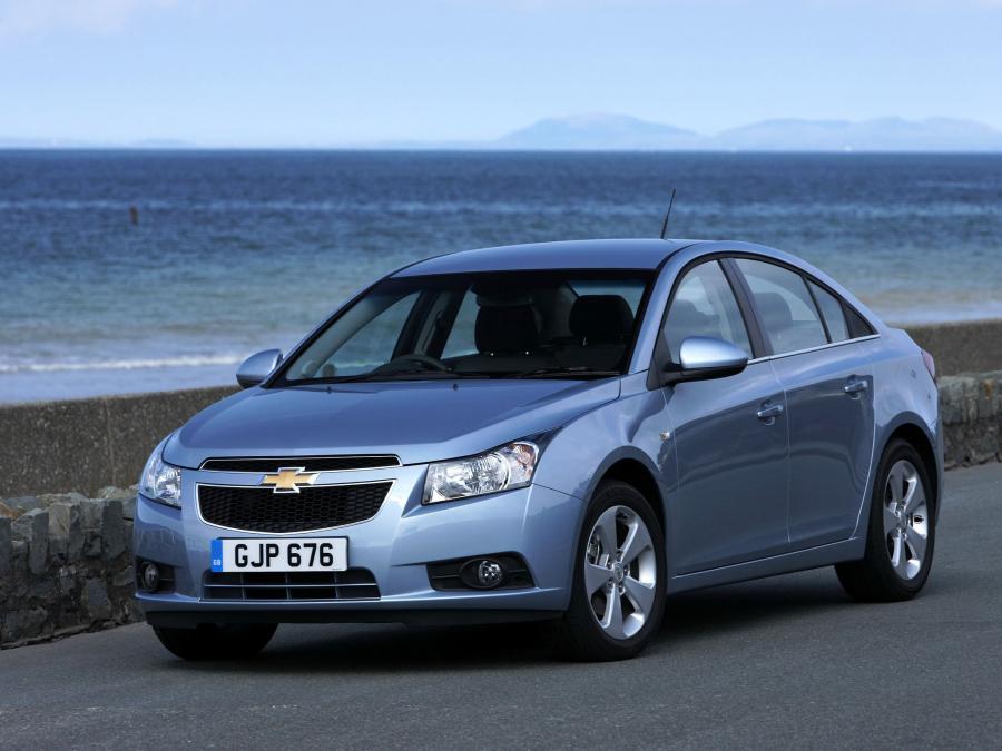  Chevrolet Cruze 2009 года  (UK) (фото 6 из 16)
